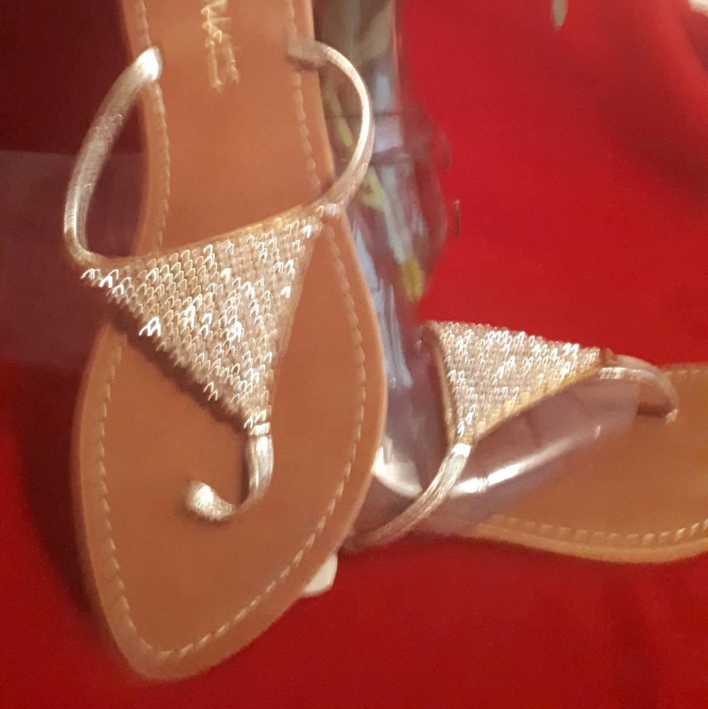 Sandles - Picture 4 of 4